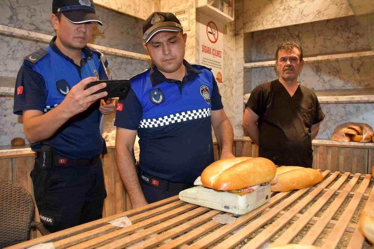 Şahinbey Belediyesi Zabıta Müdürlüğü, 57 francala fırınını denetledi