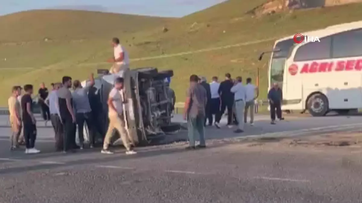 Pasinler\'de zincirleme trafik kazası: 3 yaralı