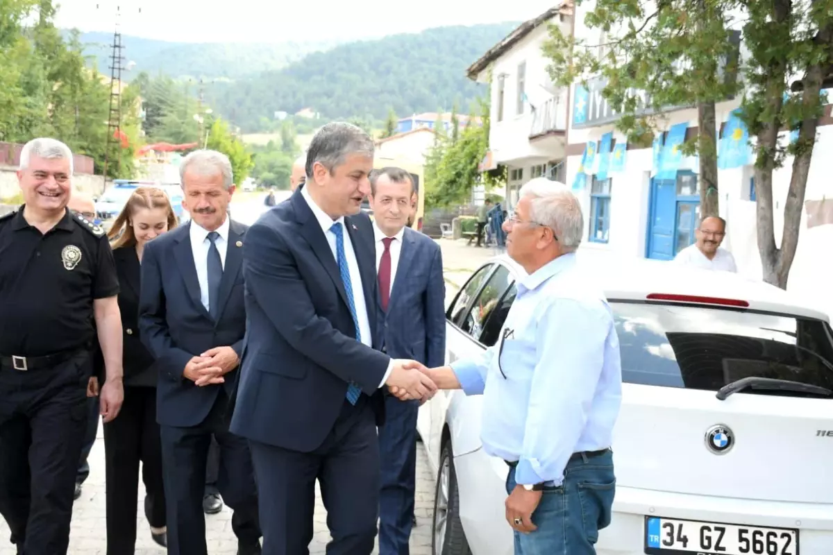 Karabük Valisi Ovacık ilçesinde vatandaşlarla buluştu