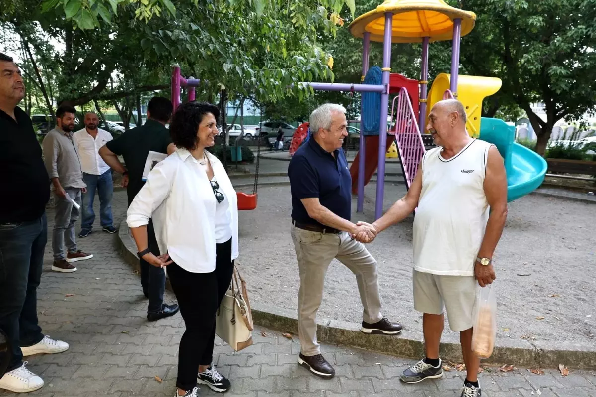 Nilüfer Belediye Başkanı Şadi Özdemir, parkları gezdi ve iyileştirme talimatı verdi