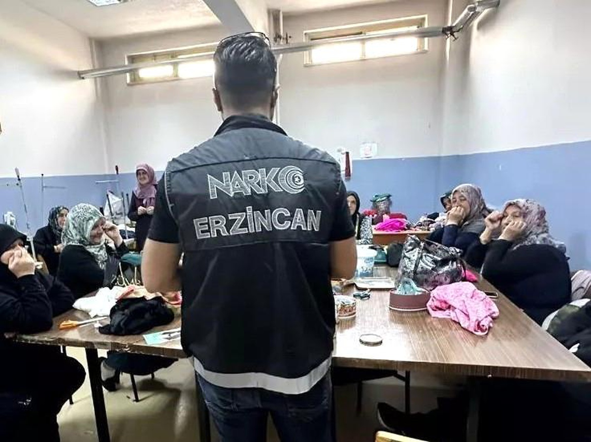 Erzincan İl Emniyet Müdürlüğü Uyuşturucu ve Bağımlılık Konusunda Vatandaşları Bilgilendirdi