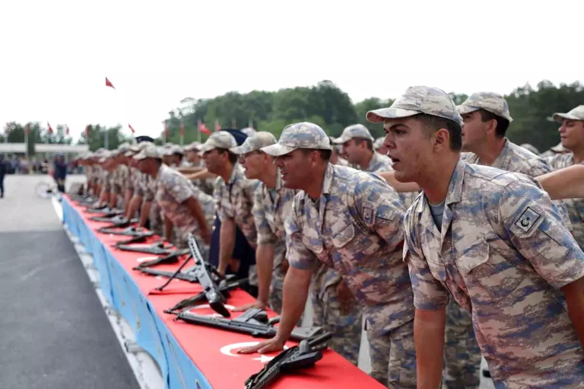 Kütahya Hava Er Eğitim Tugay Komutanlığı\'nda Bedelli Askerler İçin Yemin Töreni Düzenlendi