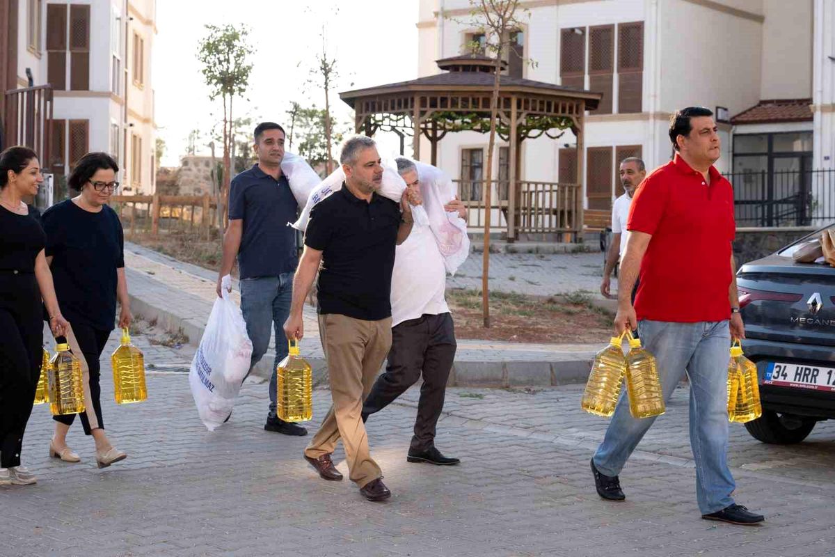 Şehitkamil Belediye Başkanı Umut Yılmaz, Kuzeyşehir\'de Geniş Çaplı Gıda Desteği Programını Başlattı
