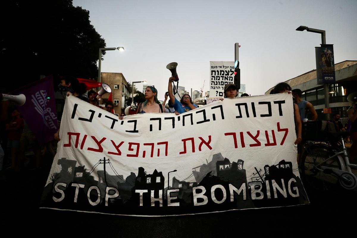 Tel Aviv\'de Gazze Protestosu