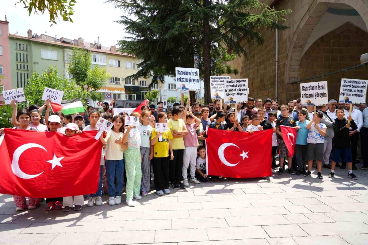 Niğde Milli İrade Platformu İsrail Başbakanı Netanyahu\'nun ABD Kongresi Konuşmasını Protesto Etti