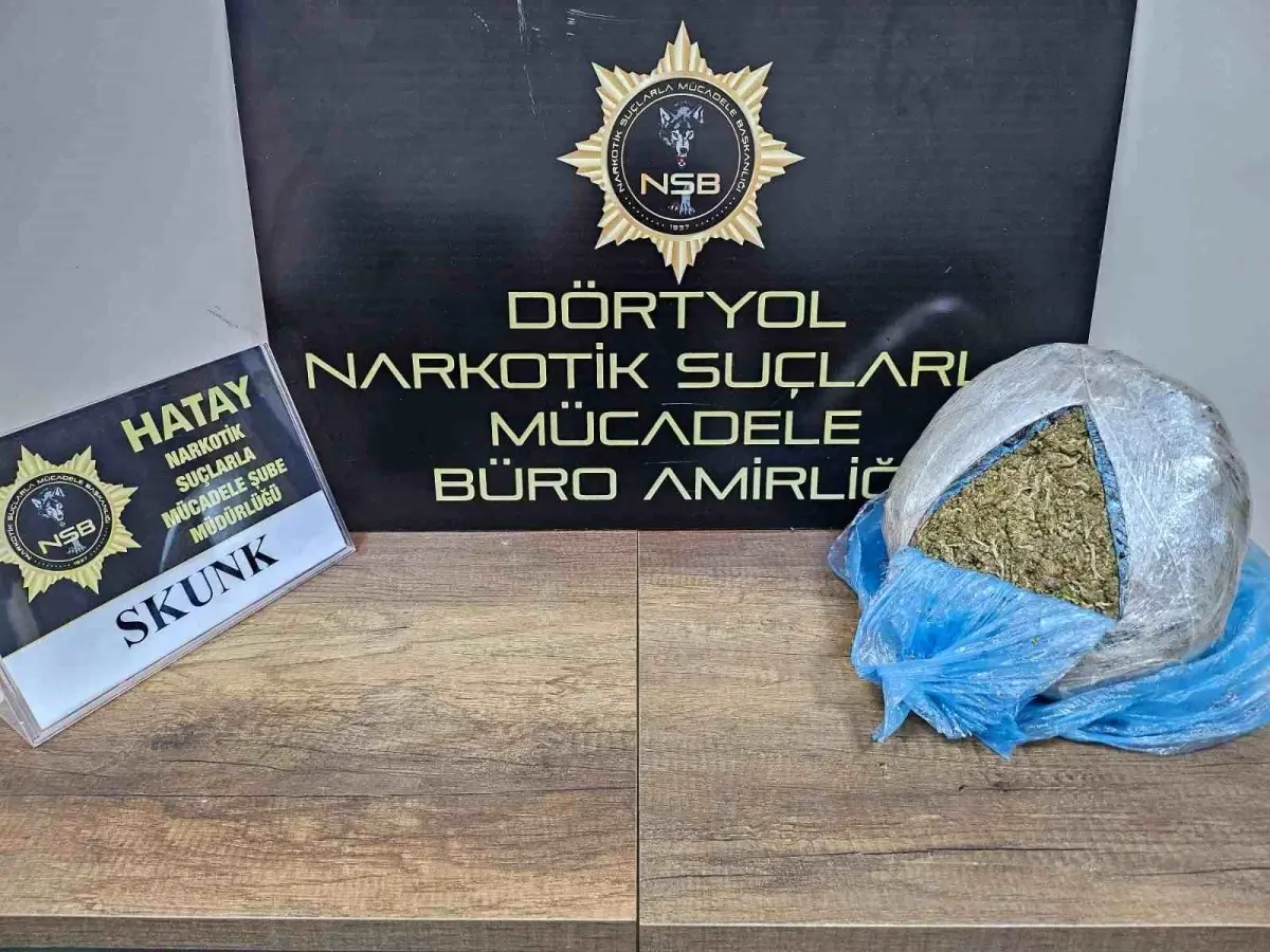 Hatay\'da Otobüste Uyuşturucu Operasyonu: 1 Kilo 900 Gram Skunk Ele Geçirildi