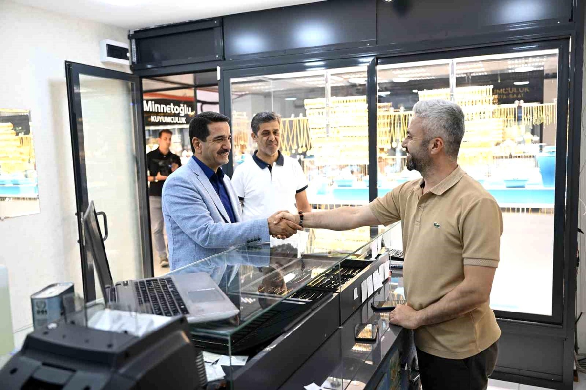 Battalgazi Belediye Başkanı Kuyumcular Çarşısı\'nı Ziyaret Etti