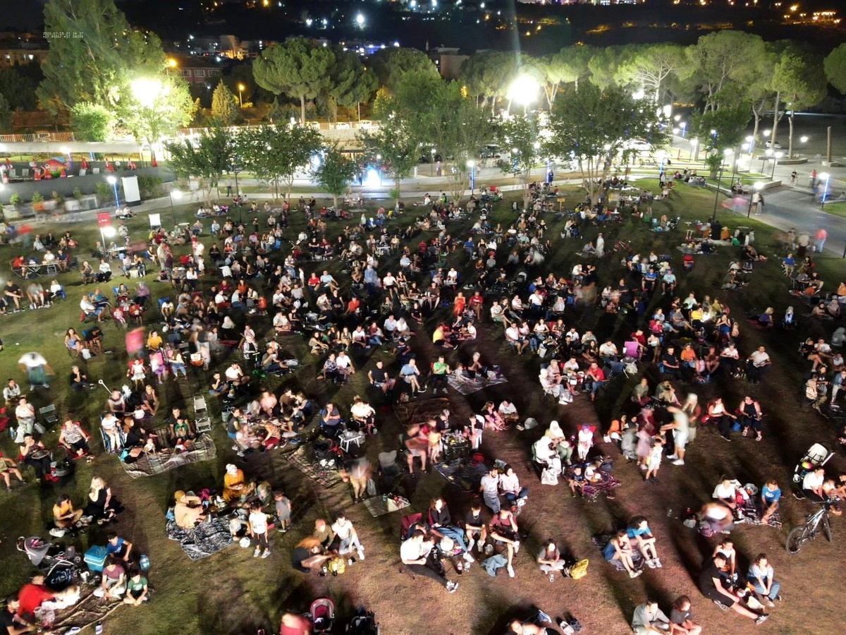 Aydın Büyükşehir Belediyesi tarafından kente kazandırılan Tekstil Park, yaz aylarının vazgeçilmez adresi olmaya devam ediyor
