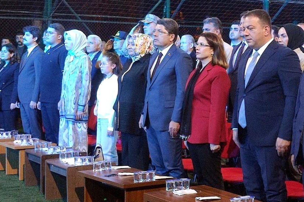 Adalet Bakanı Yılmaz Tunç, İsrail Başbakanı Netanyahu\'yu alkışlayan ABD kongresi üyelerine tepki gösterdi