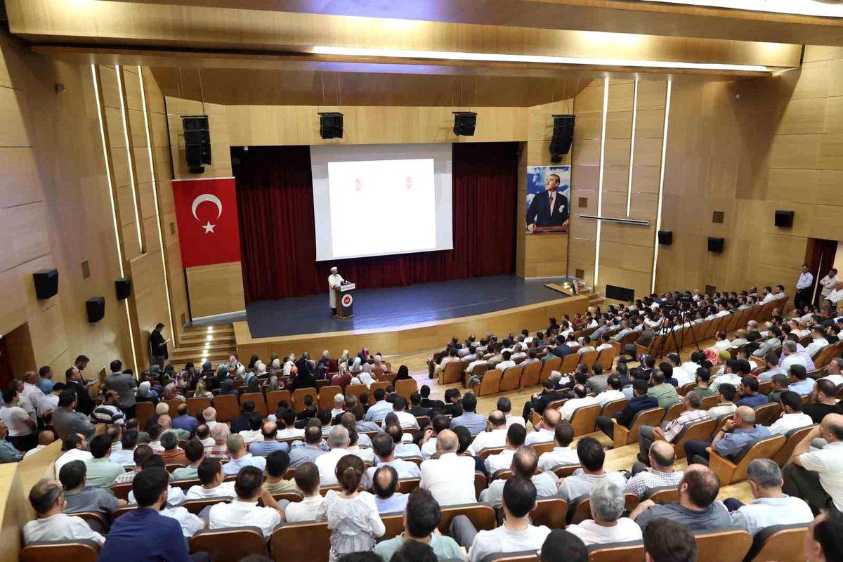 Diyanet İşleri Başkanı Ali Erbaş: İslam\'a ve insanlığa hizmet etmek en büyük idealimiz