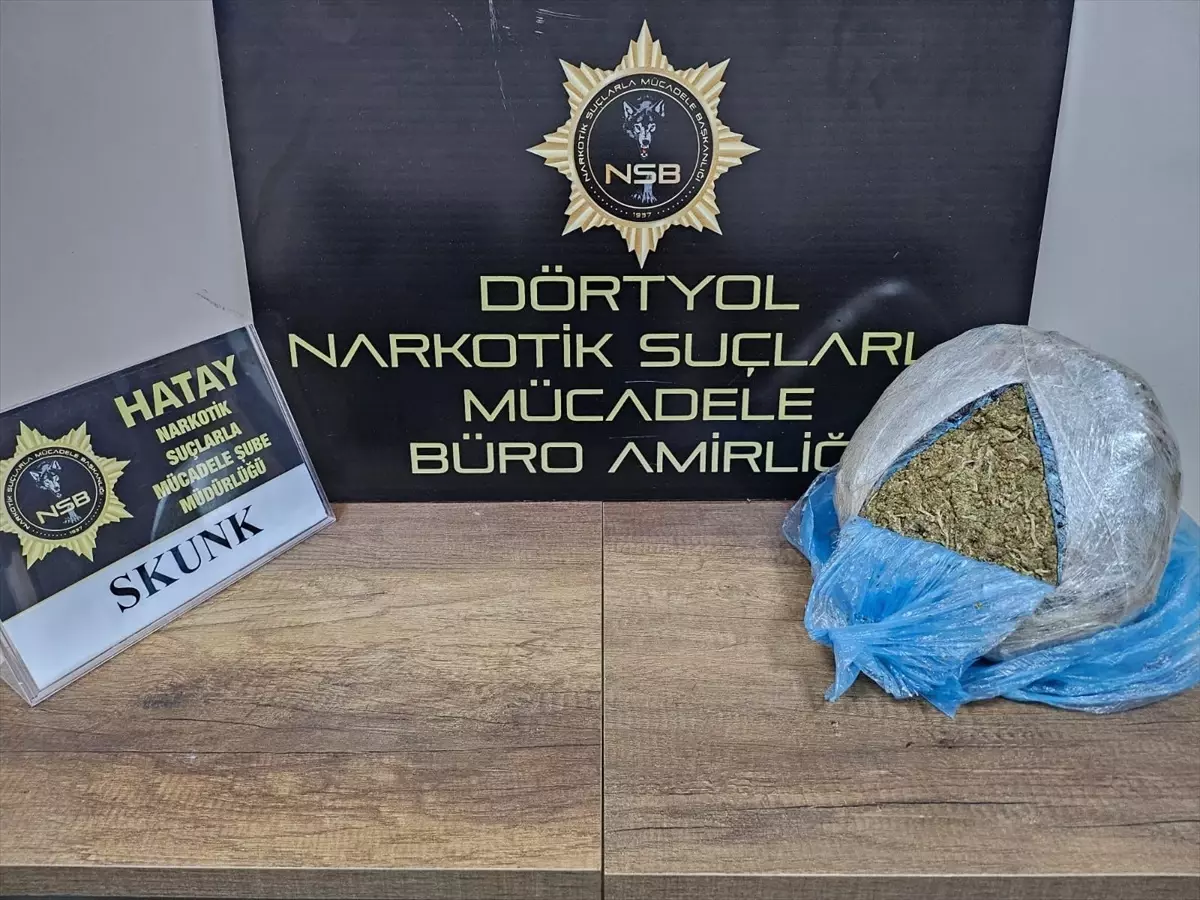 Hatay\'da 1 kilo 900 gram esrar ele geçirildi, 2 şüpheli gözaltına alındı