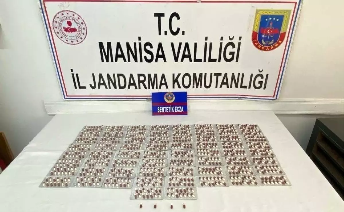 Manisa\'da 927 Adet Sentetik Uyuşturucu Hap Ele Geçirildi