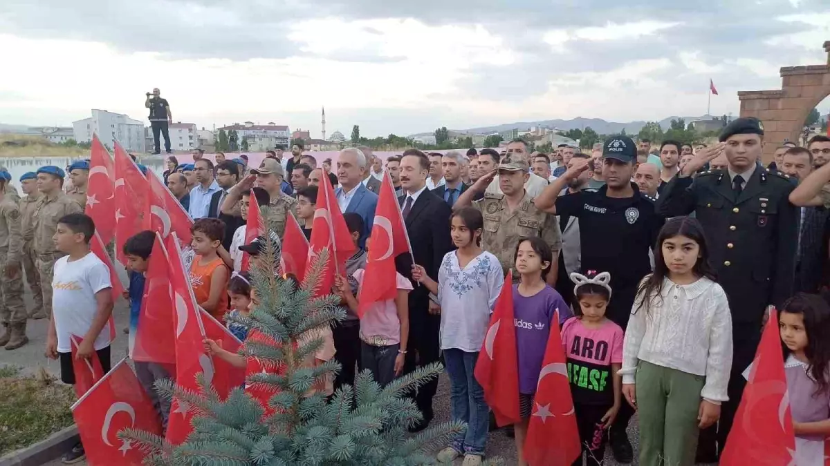 Muş\'un Malazgirt ilçesinde şehit Binbaşı Arslan Kulaksız anıldı