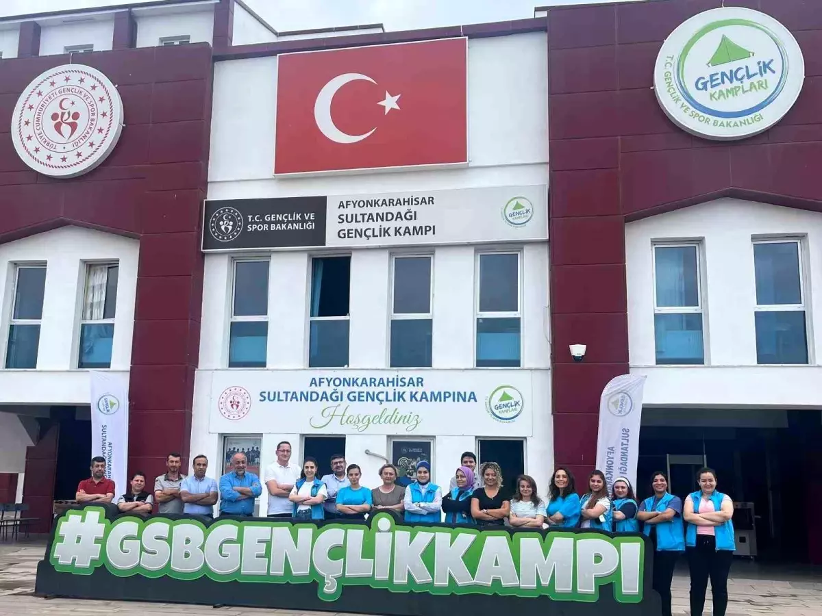 Gençlik Hizmetleri Genel Müdür Yardımcısı ve İl Müdürü TUBİTAK Kampına Katıldı