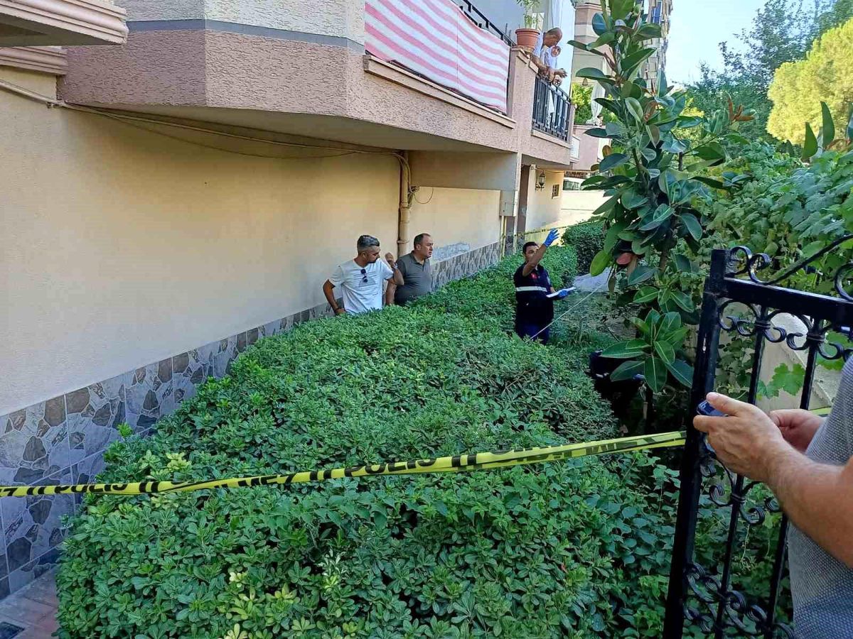Aydın\'da Genç Kadın Balkondan Düşerek Ağır Yaralandı