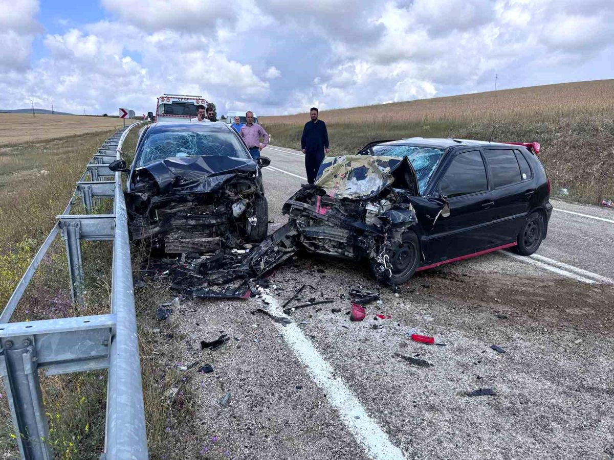 Bayburt\'ta Trafik Kazası: 5 Kişi Yaralandı