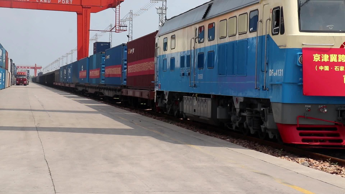 Çin-Avrupa Yük Treni, Shijiazhuang\'dan Bakü\'ye Yolculuğuna Başladı