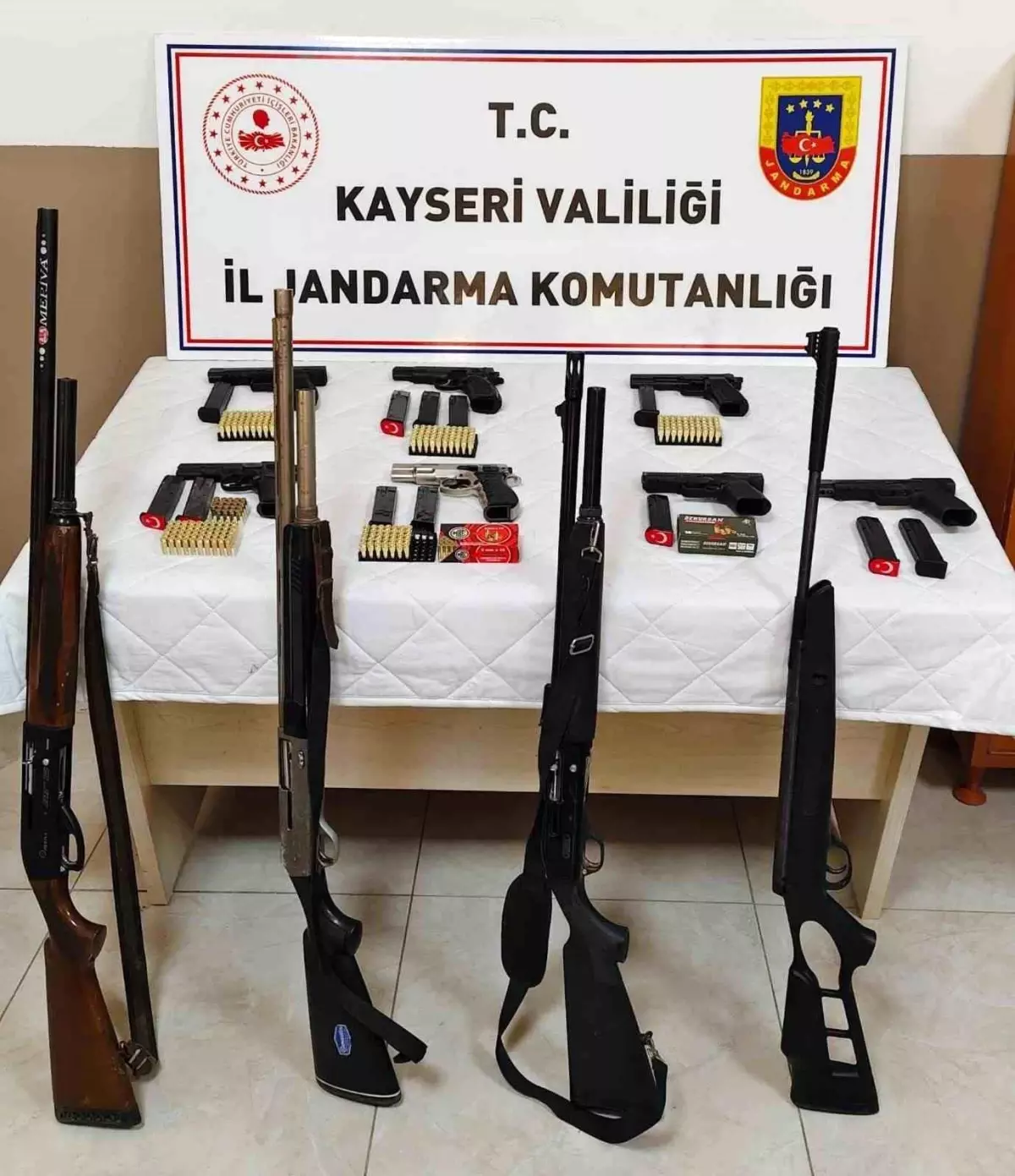 Kayseri\'de düğünde havaya ateş edenlere operasyon: 8 kişiye ceza