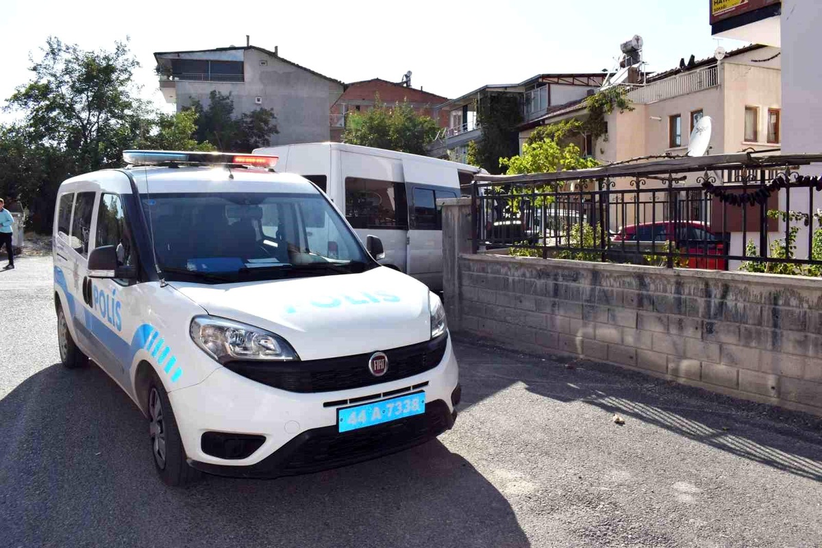 Malatya\'da silahlı kavga: 1\'i ağır 2 kişi yaralandı