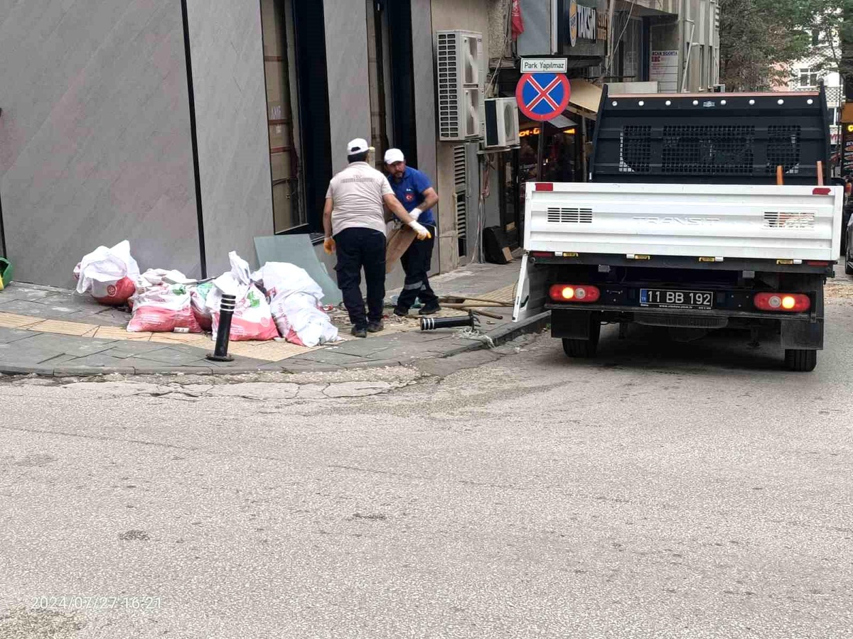 Bilecik\'te İnşaat Atıkları İHA Haberiyle Kaldırıldı