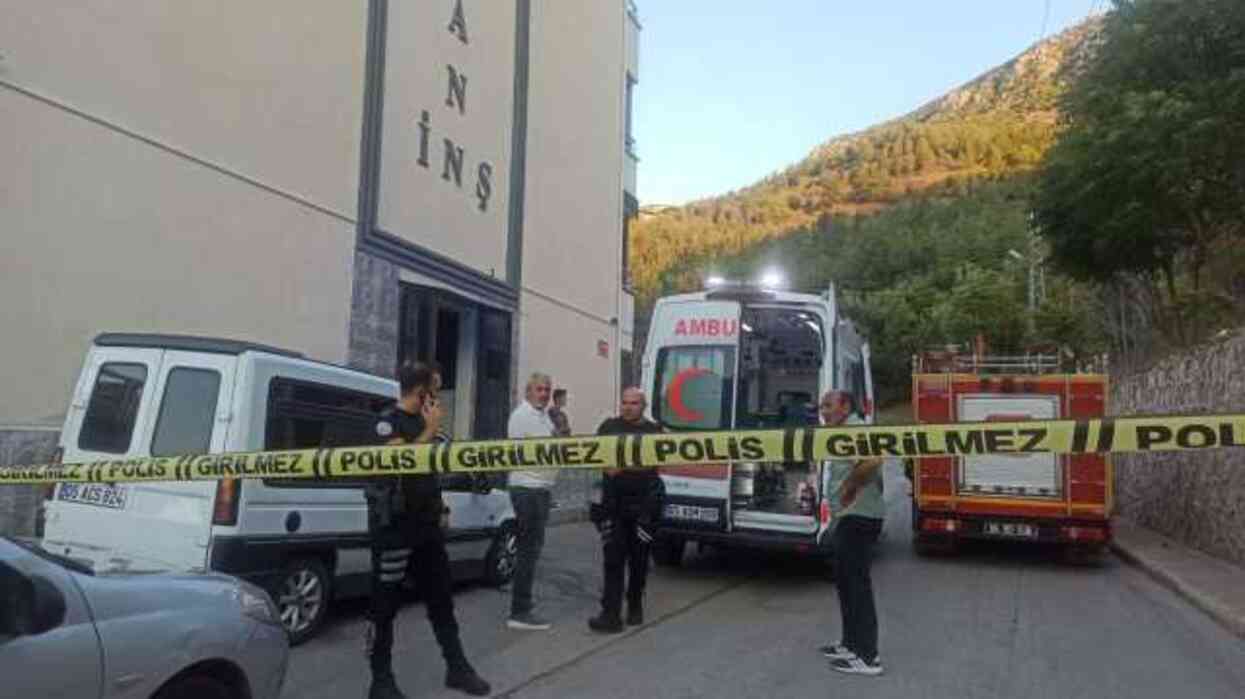 Amasya'da asansörle duvar arasına sıkışan tamirci hayatını kaybetti