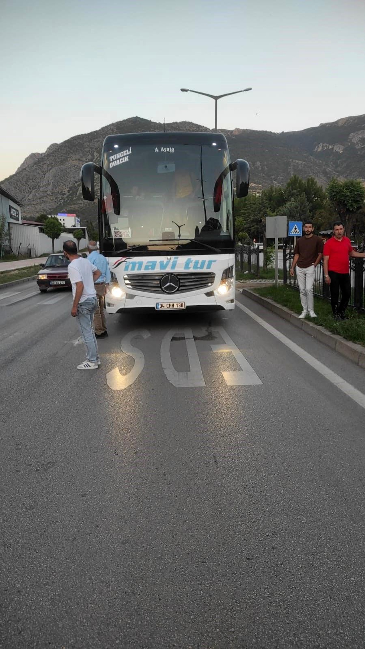 Amasya\'da Yolcu Otobüsü Yaya Geçidindeki Kişiye Çarptı, Ölümlü Kaza