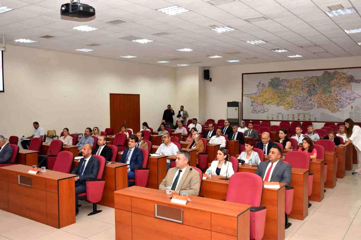 Aydın\'da Kadına Yönelik Şiddetle Mücadele Toplantısı Düzenlendi