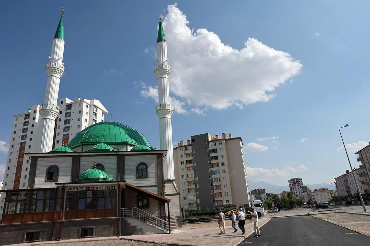 Kocasinan Belediye Başkanı Ahmet Çolakbayrakdar Yol Yapım ve Asfaltlama Çalışmalarını İnceledi