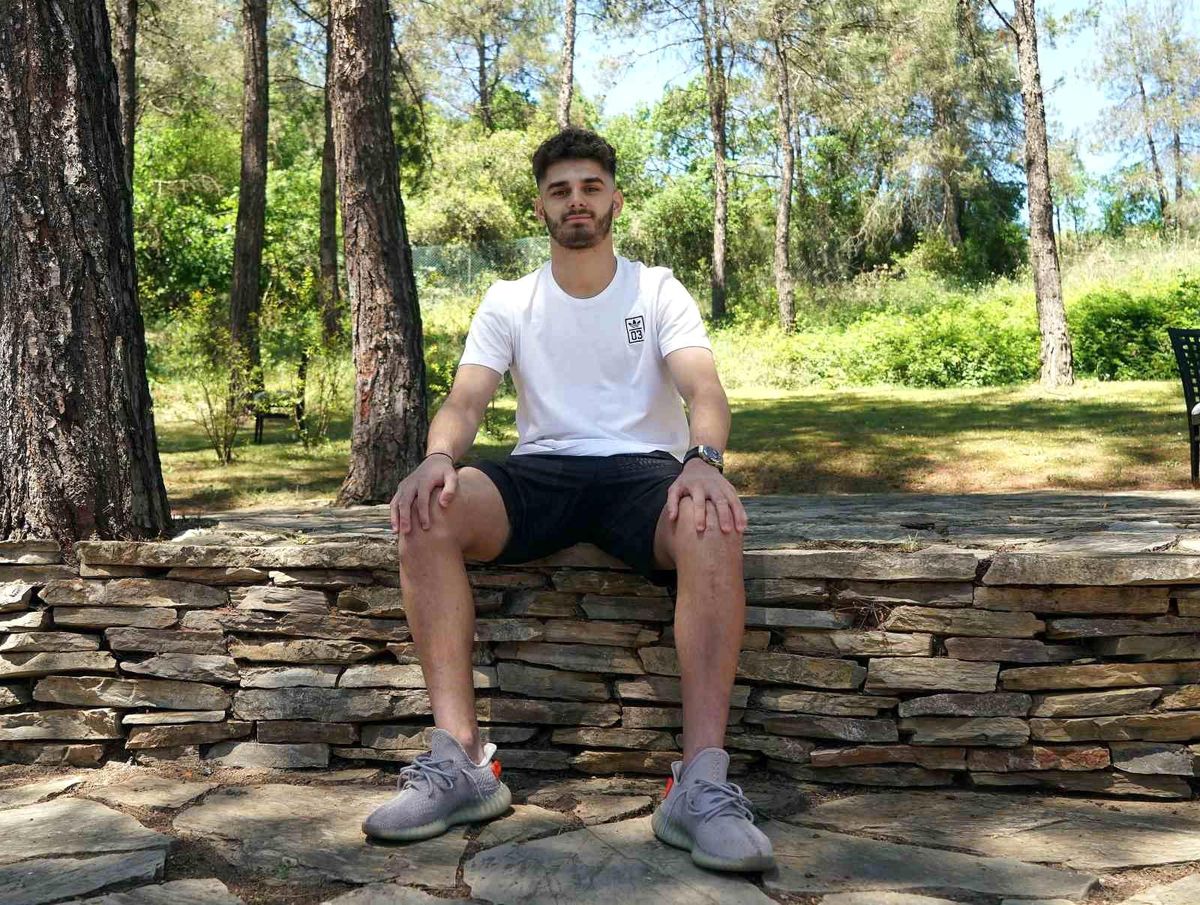 Beşiktaş, Ajdin Hasic\'in bonservissiz ayrılığına izin verdi