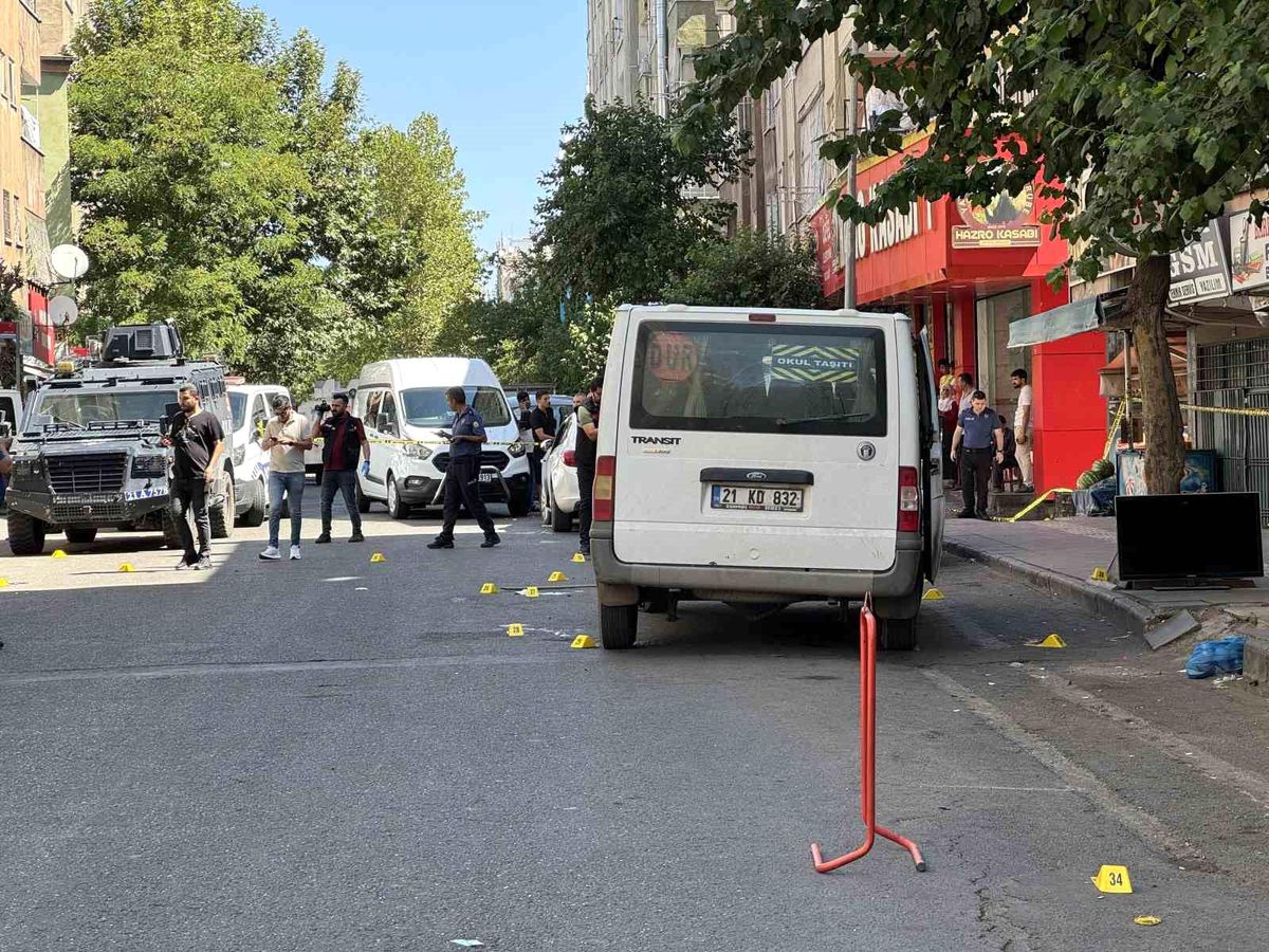Diyarbakır\'da arazi anlaşmazlığından çıkan kavgada 1 ölü, 6 yaralı