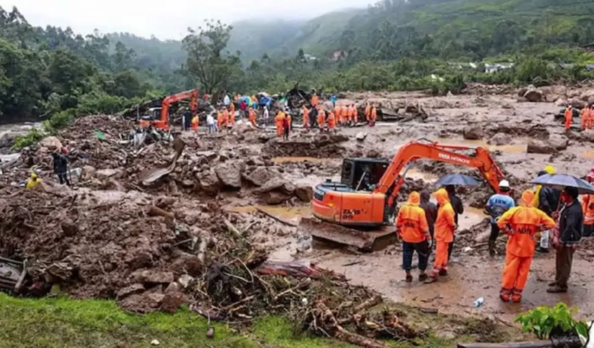 Hindistan\'ın Kerala eyaletinde meydana gelen heyelanda 45 kişi hayatını kaybetti