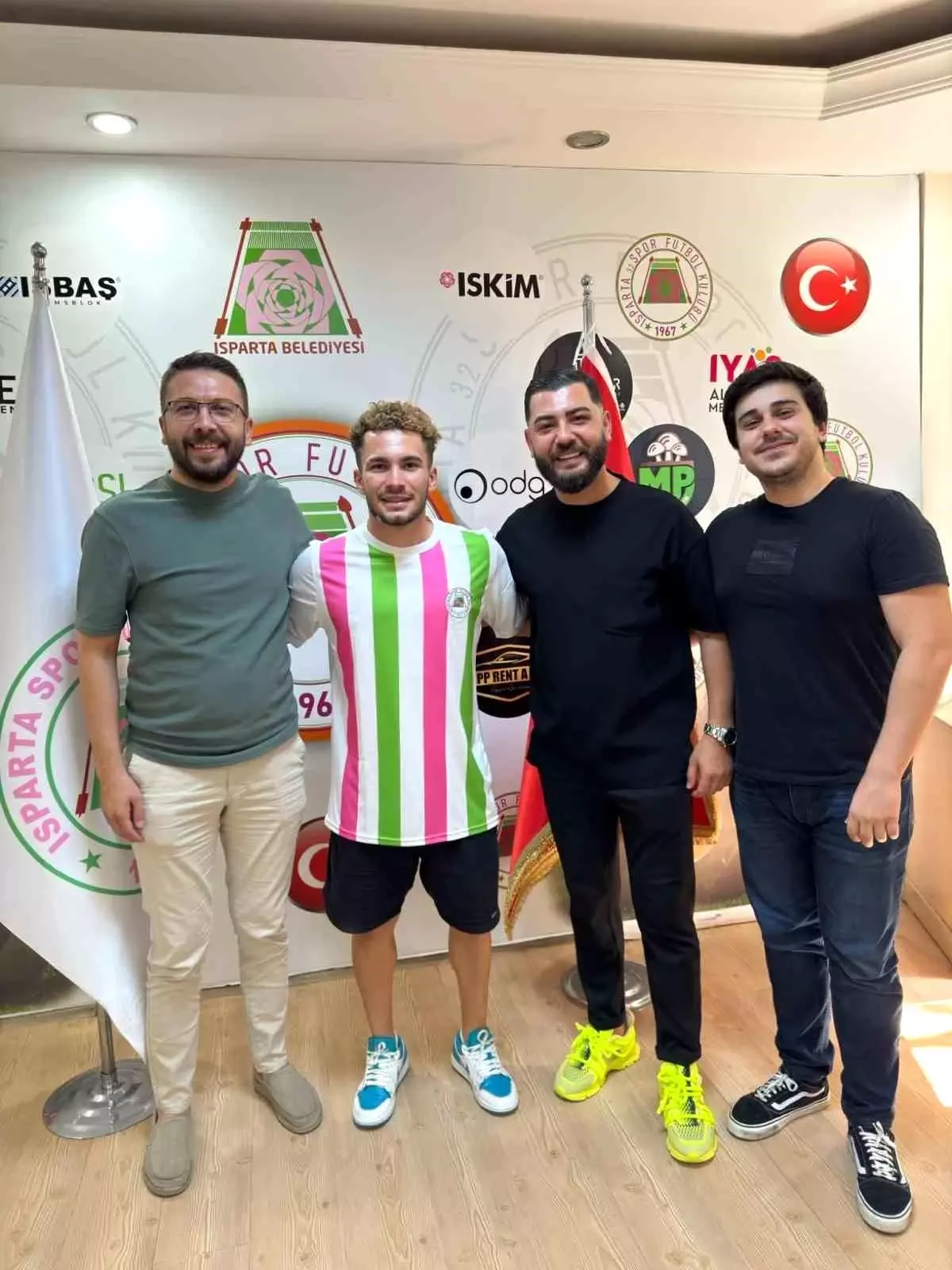 Isparta 32 Spor, Konyaspor\'dan Ahmet Karademir\'i kiraladı
