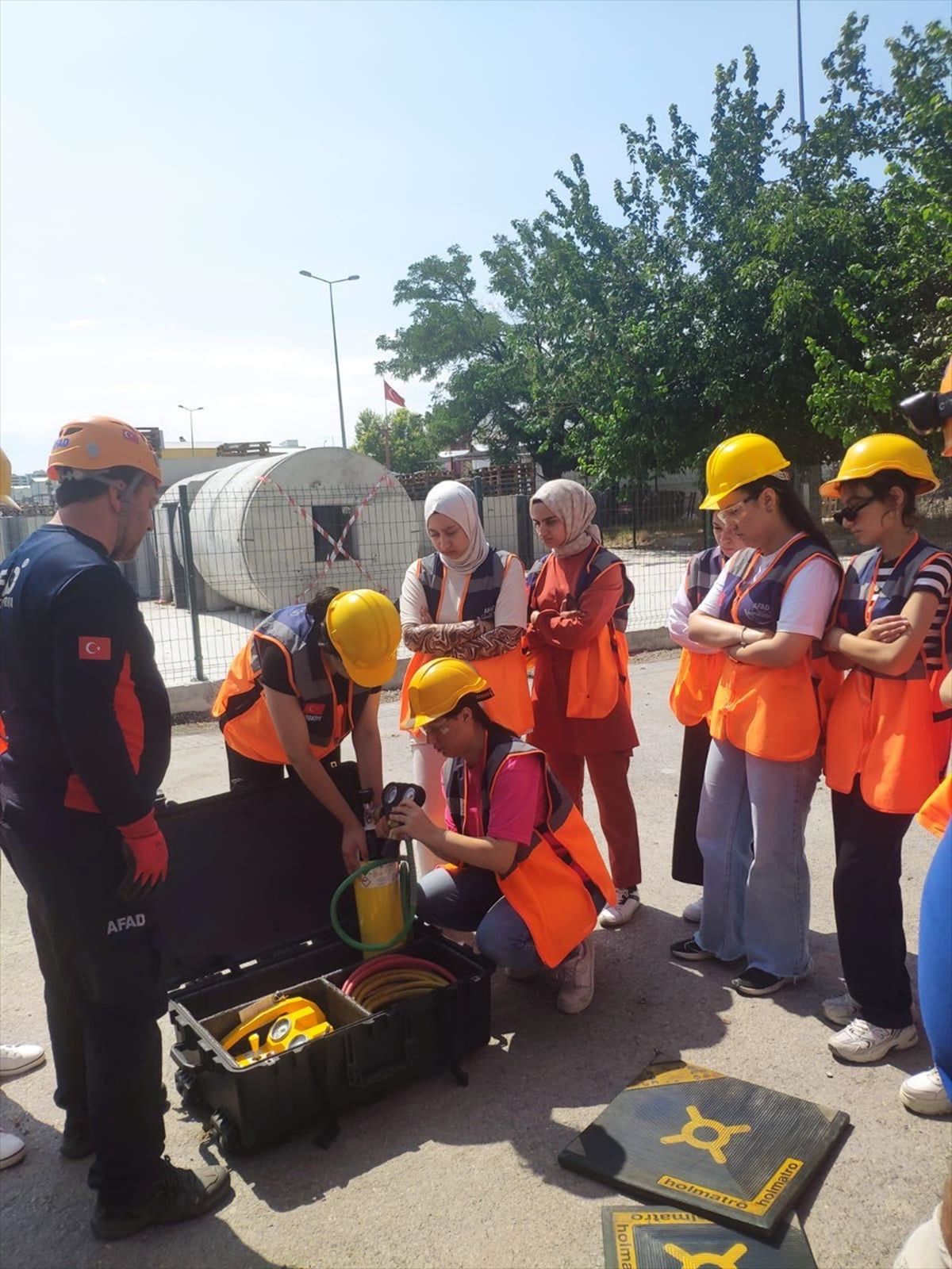 Kayseri AFAD, vatandaşlara afet bilinci ve hazırlık eğitimi veriyor