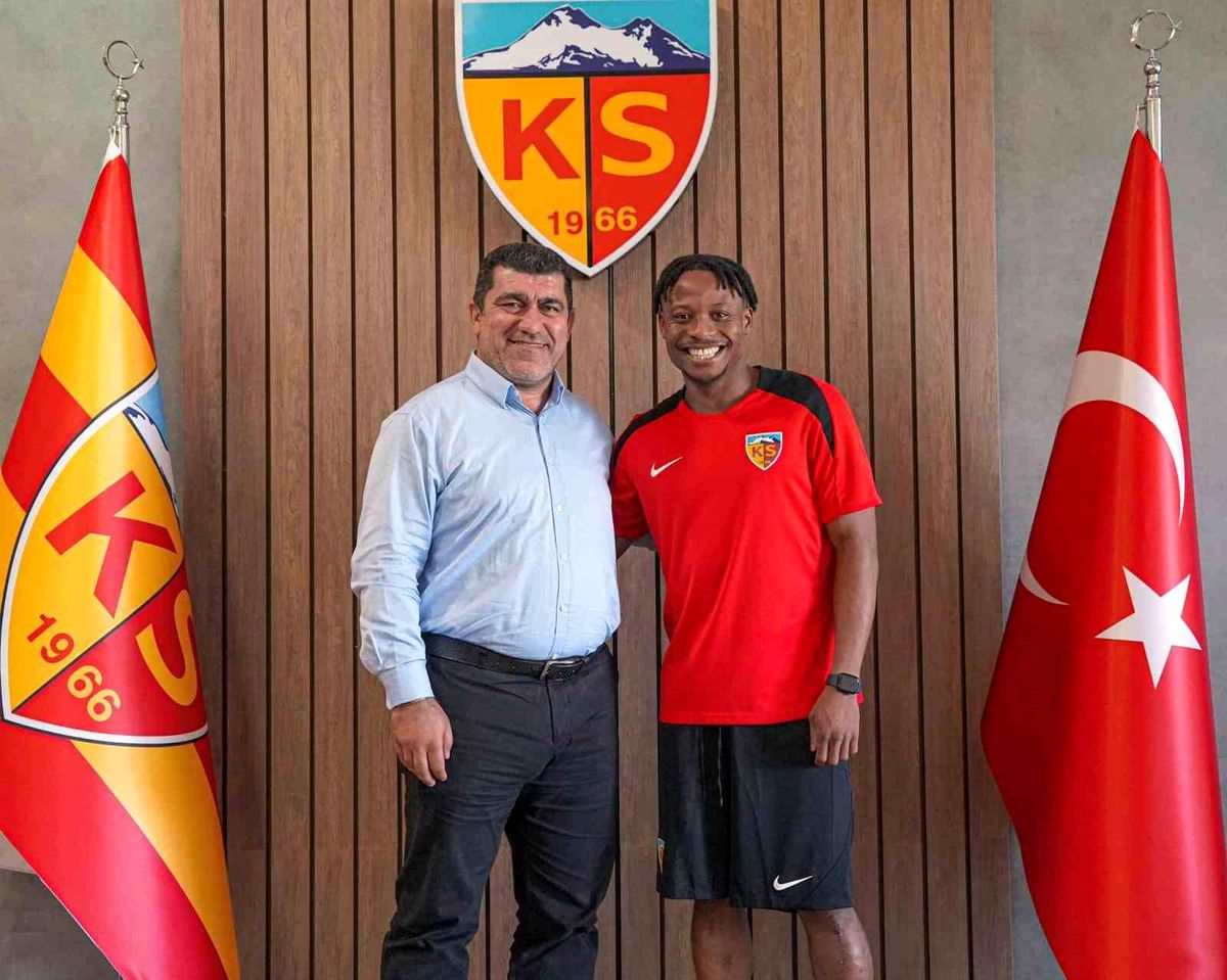 Kayserispor, Anthony Uzodimma ile yeni sözleşme imzaladı