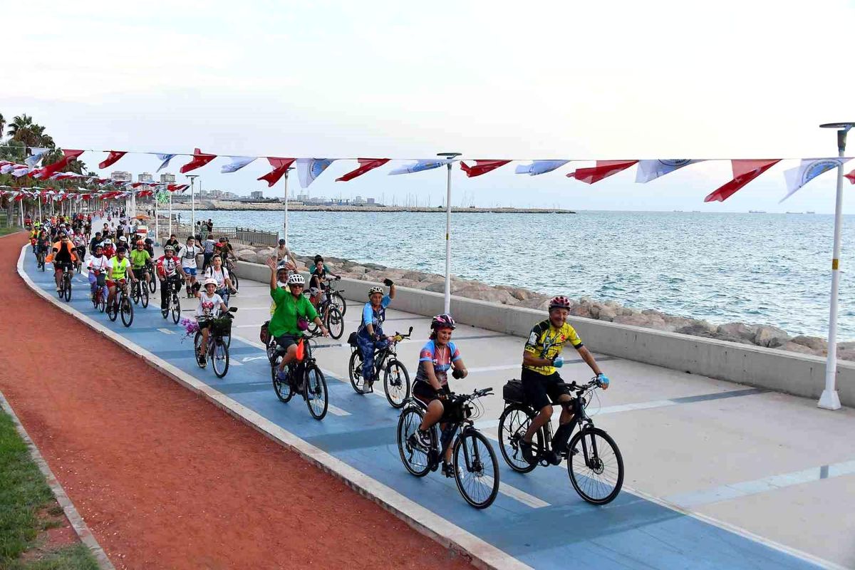Mersin\'de Bisiklet Yolu Ağı 150 Kilometreye Ulaştı