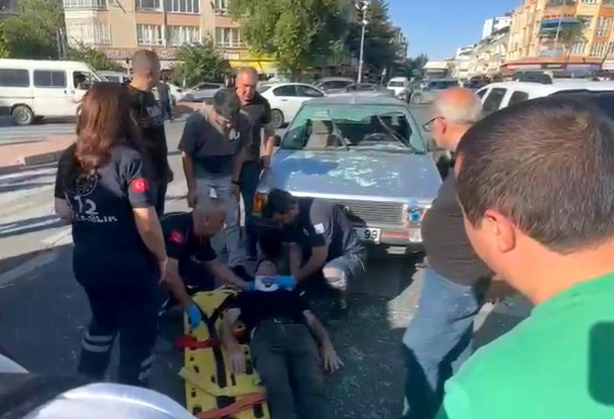 Kayseri\'de otomobilin çarptığı yaya yaralandı