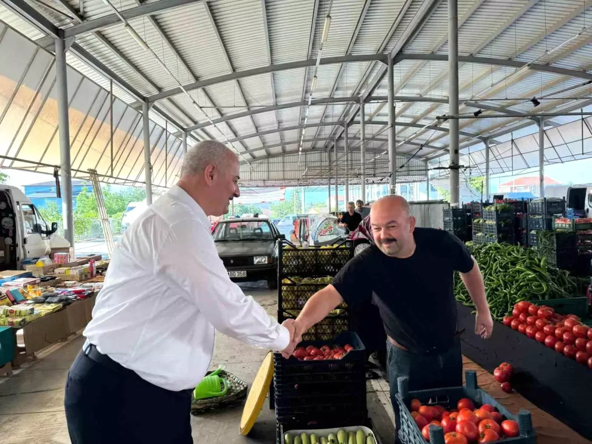 Çilimli Belediye Başkanı Pazar Yerini Gezdi