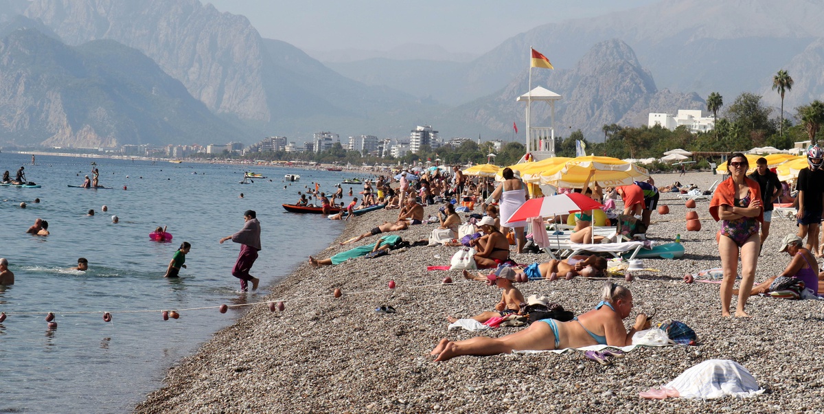 Türkiye\'nin Turizm Geliri 2. Çeyrekte Yüzde 11,8 Arttı
