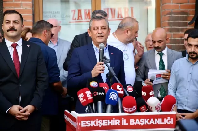 CHP lideri Özel, 'mali darbe girişimi' diyerek ateş püskürdü: Teker teker herkese icra kağıdı geliyor