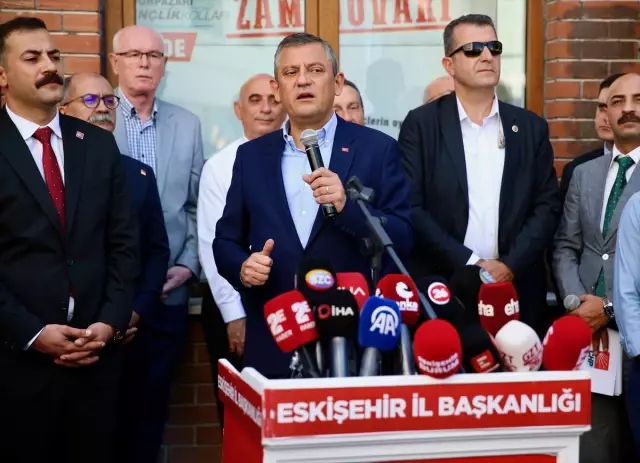 CHP lideri Özel, 'mali darbe girişimi' diyerek ateş püskürdü: Teker teker herkese icra kağıdı geliyor