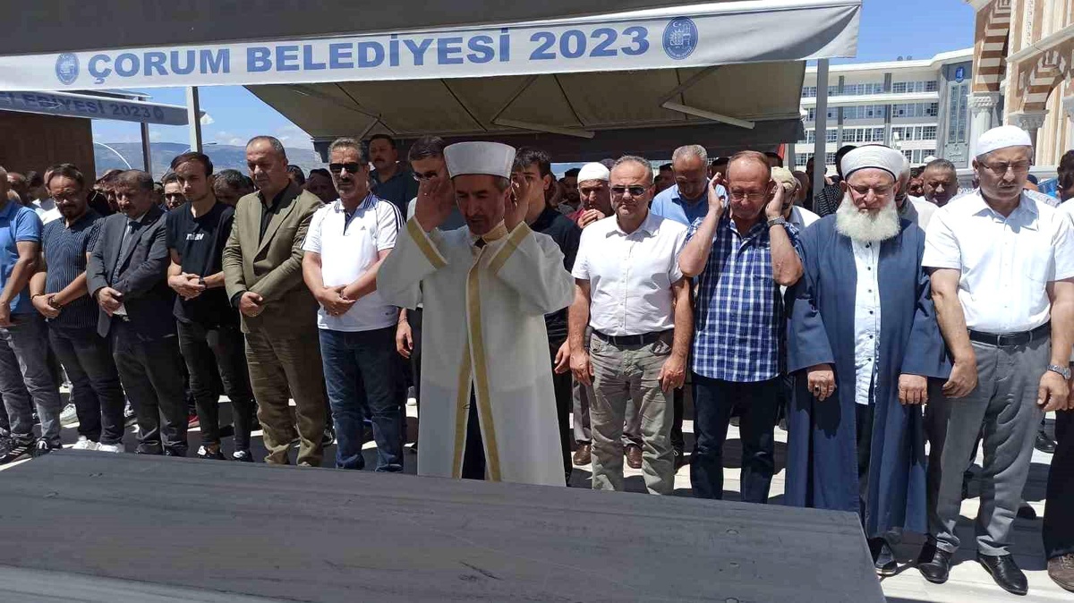 İran\'da suikasta uğrayan Hamas Lideri İsmail Heniye için Çorum\'da gıyabi cenaze namazı kılındı