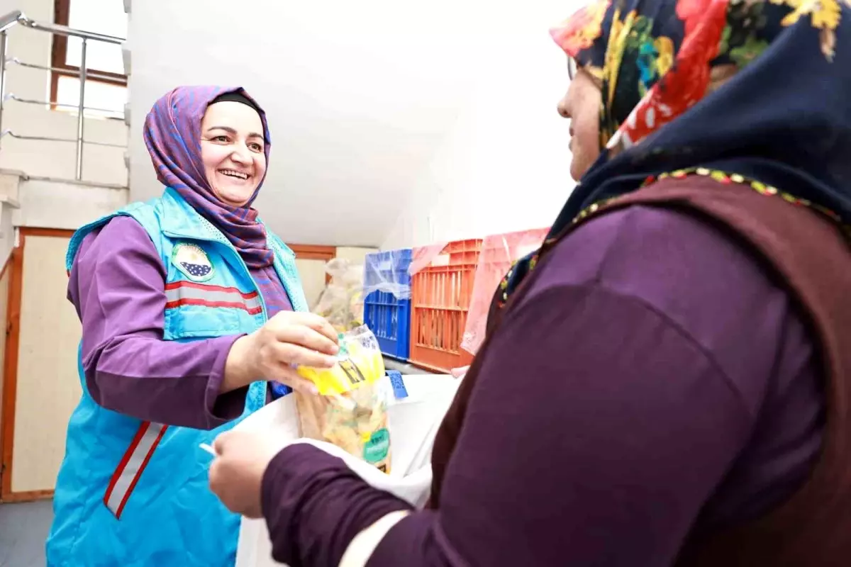 Gölbaşı Belediyesi Çölyak Hastalarına Ücretsiz Un ve Ekmek Desteği Sağlıyor