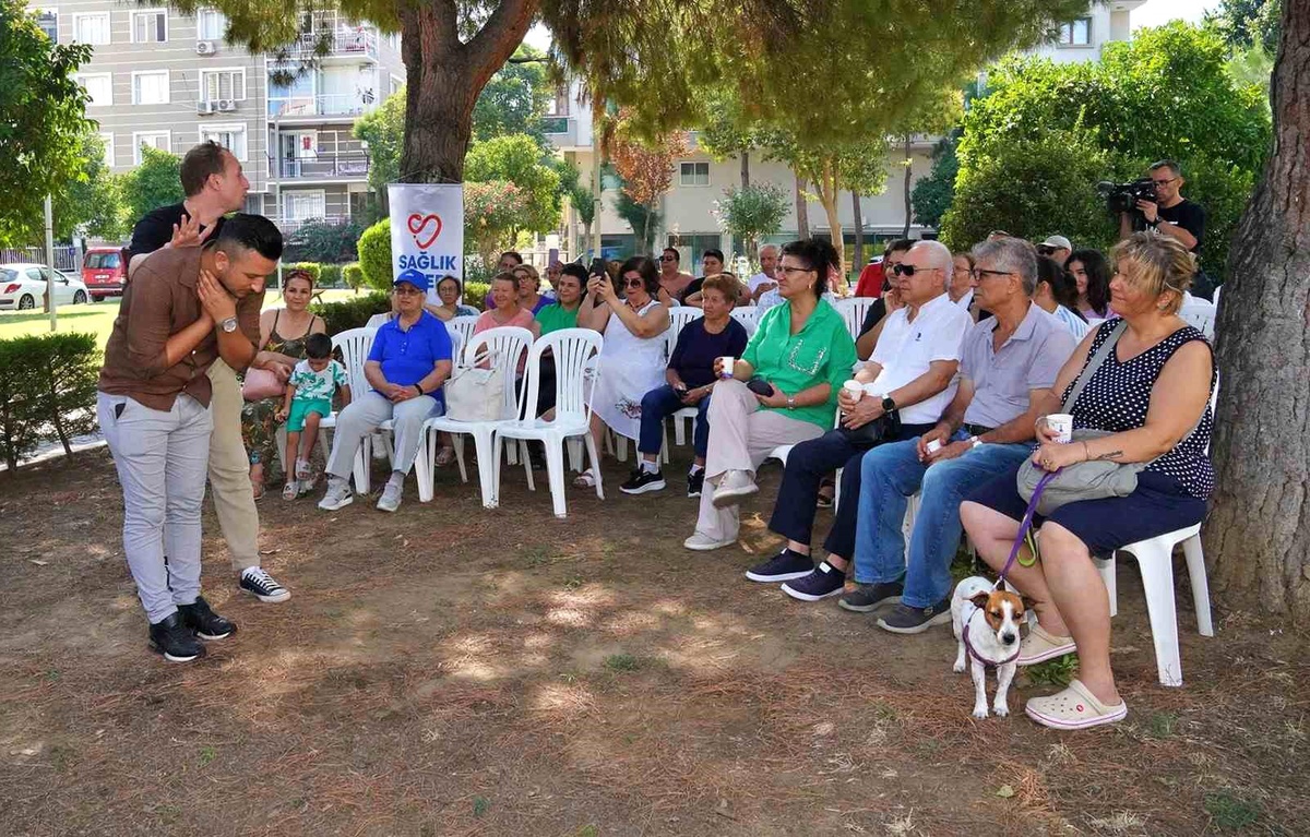 İzmir\'de Parklar Sağlık ve Eğitim Merkezine Dönüşüyor