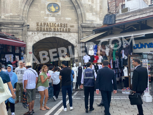 Kapalıçarşı'da aralarında ünlü markaların da bulunduğu 500 kuyumcuya Maliye'den vergi baskını