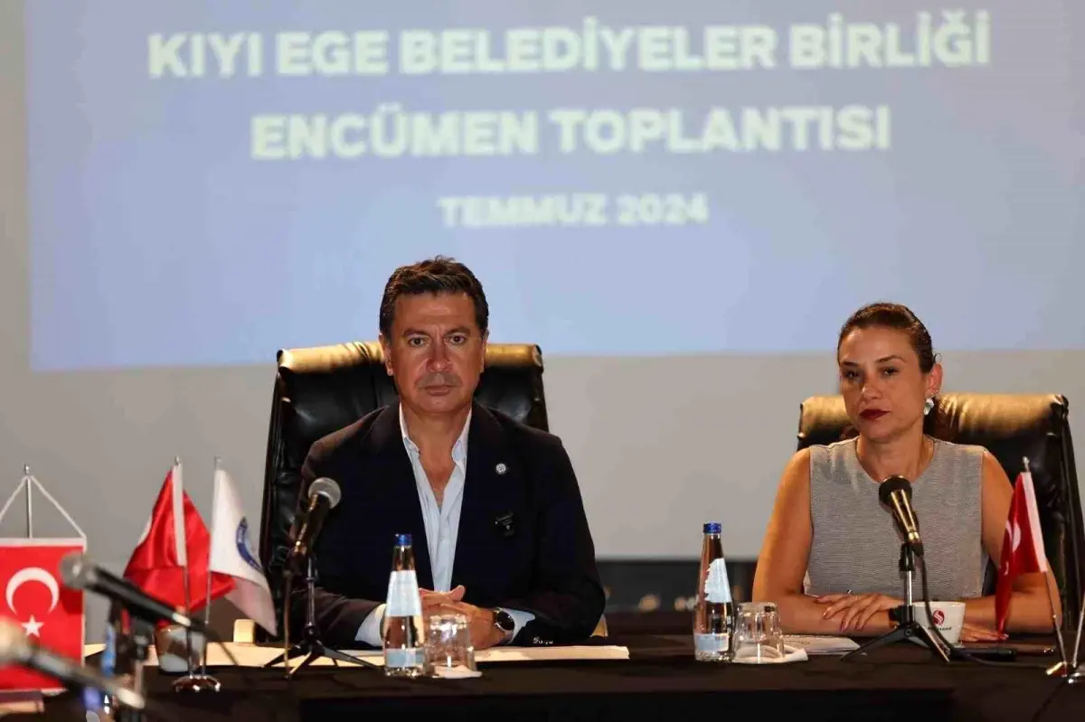 Kıyı Ege Belediyeler Birliği\'nin Temmuz 2024 Encümen Toplantısı İzmir\'de Yapıldı