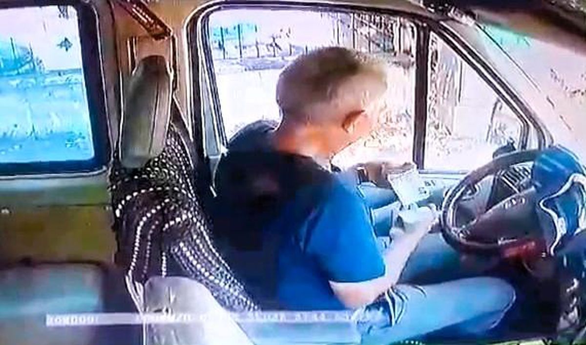 Denizli\'de Şehit İçi Minibüsünden Para Çalan Şüpheli Yakalandı