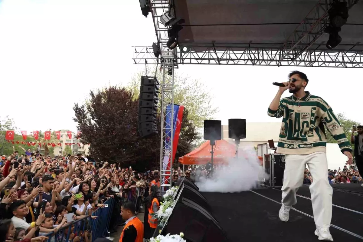 Gaziantep Hemşehri Dernekleri Festivali Sefo Konseri ile Başlıyor