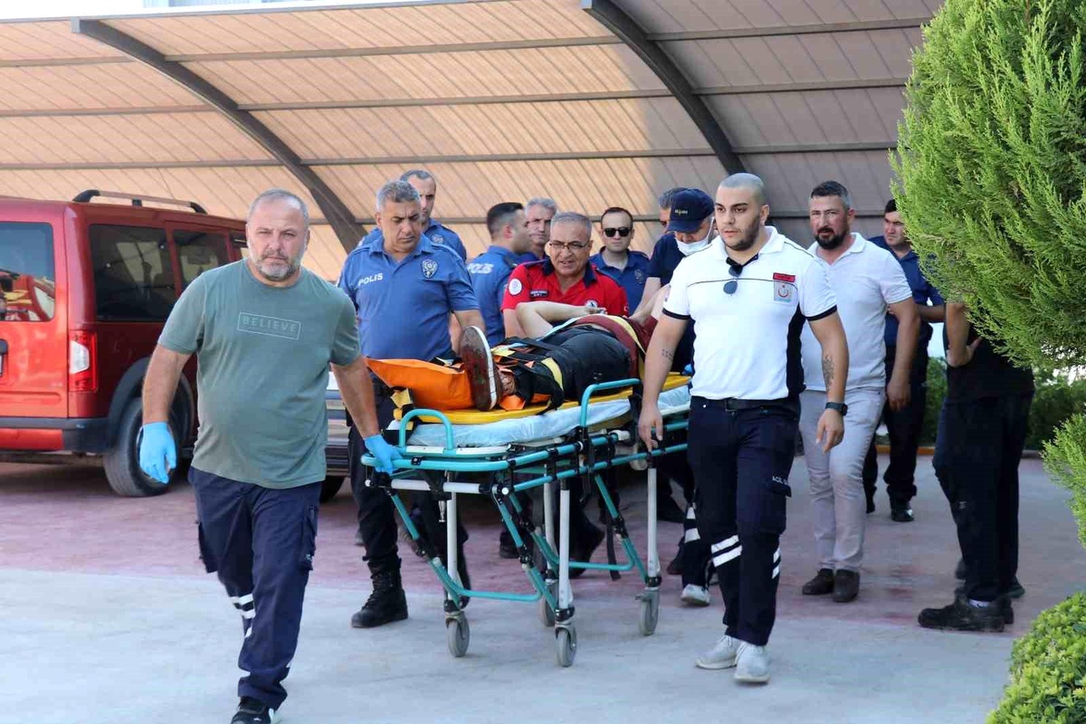 Denizli\'de asansör kazası: 4 kişi yaralandı