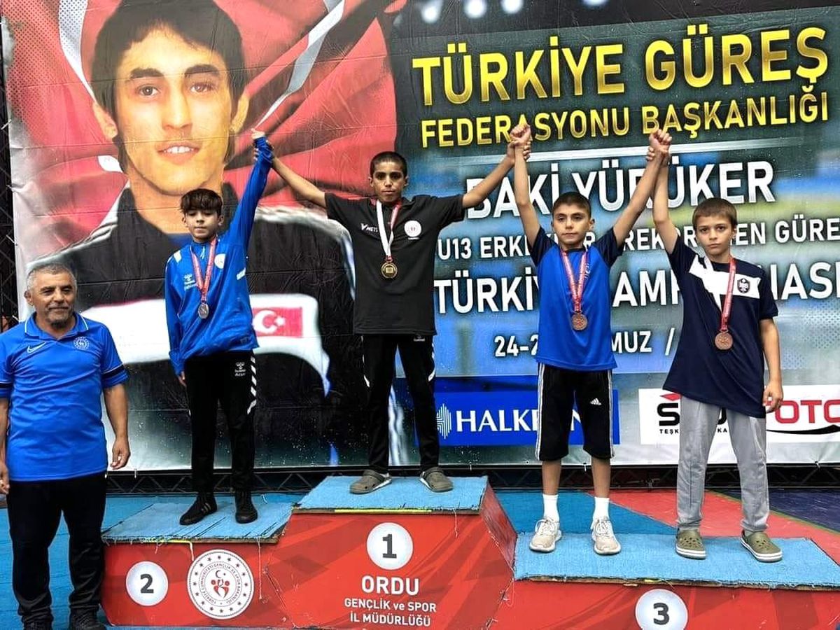 Yunusemre Belediyespor Güreşçisi Ramazan Özman Bronz Madalya Kazandı