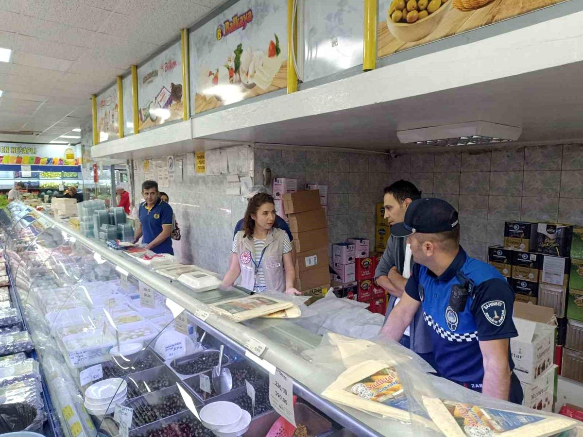 Şahinbey Belediyesi Zabıta Ekipleri Marketlerde Denetim Yapıyor